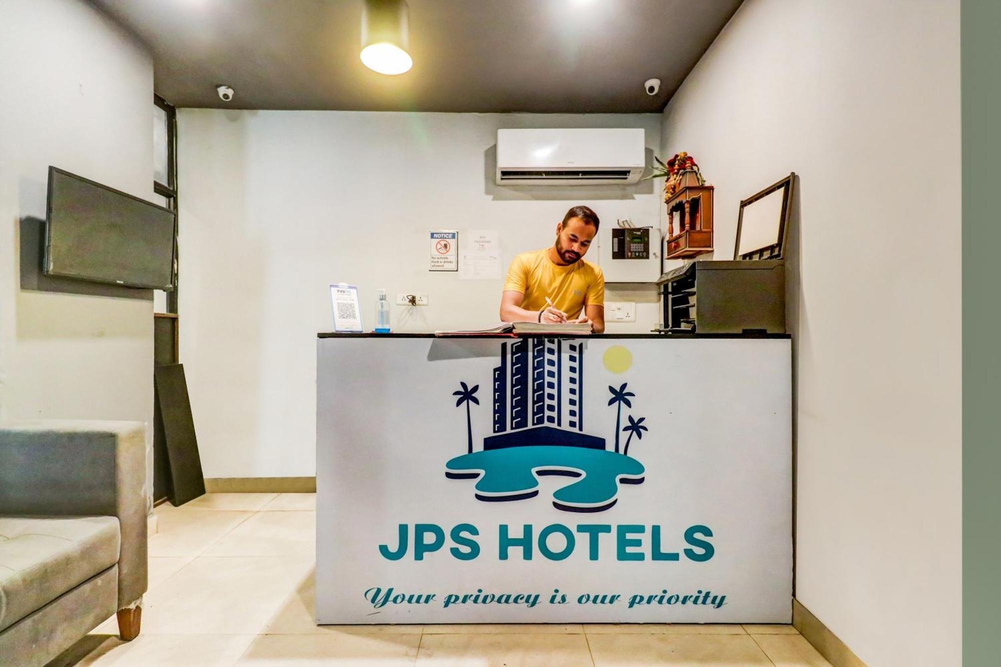 Hotel O Jps Grand Hotel Ню Делхи Екстериор снимка